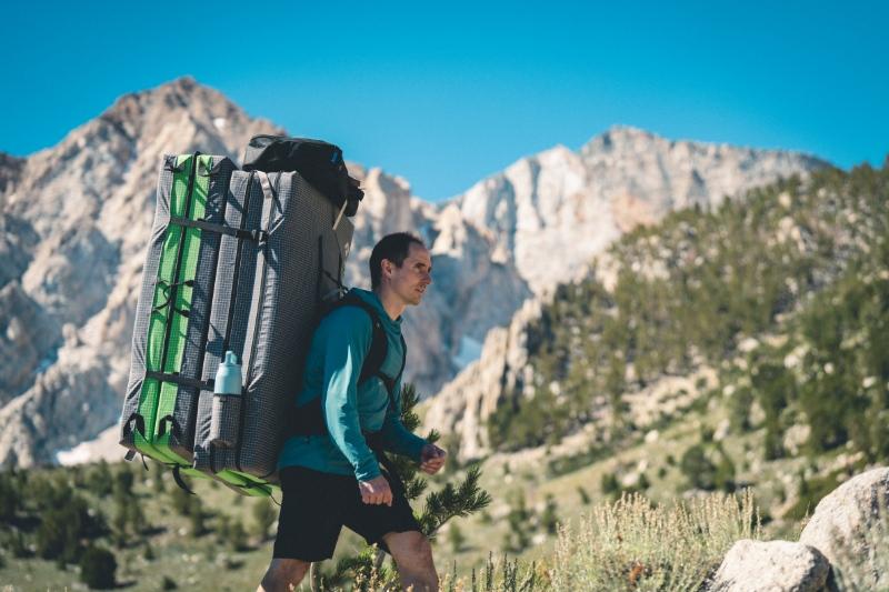 Crash pad met fleshouder