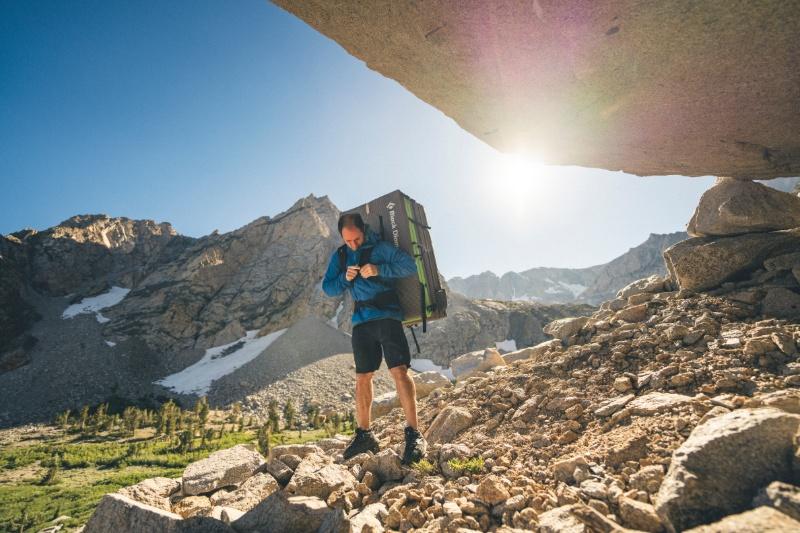 Lichte en ergonomische crash pad met schouderbanden